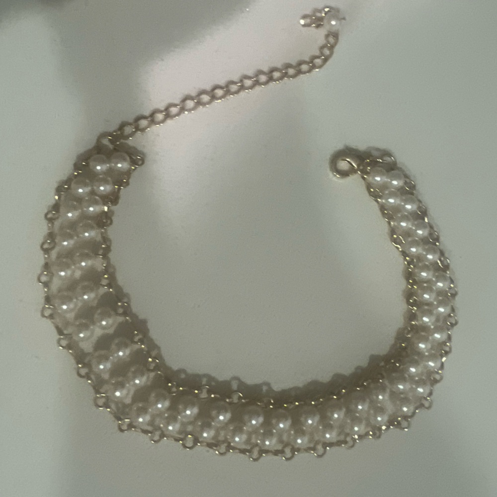 Elegant Pearl Necklace